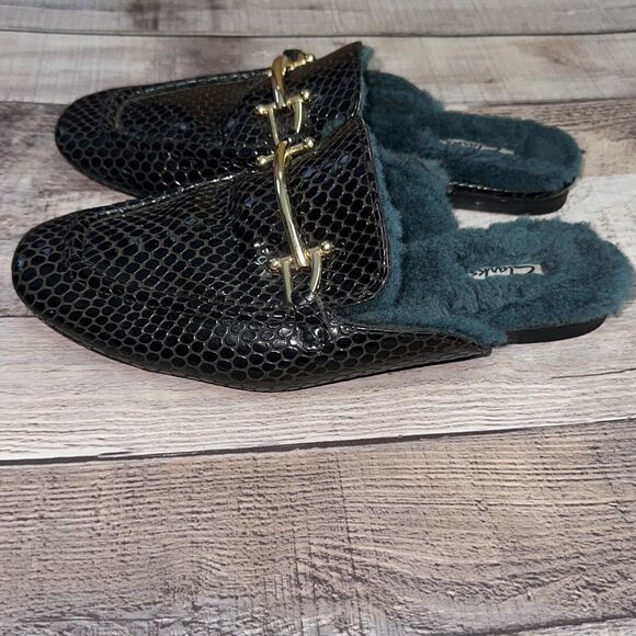 Clarks Pure 2 Mule Black Leather Gold Bit Shearling Slip On Slides Slippers | Si - Picture 4 of 5